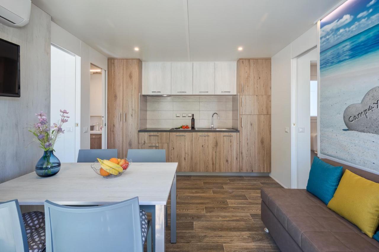 Mobile Homes Premium Relax Park Umag By Camp4You Karigador Eksteriør bilde