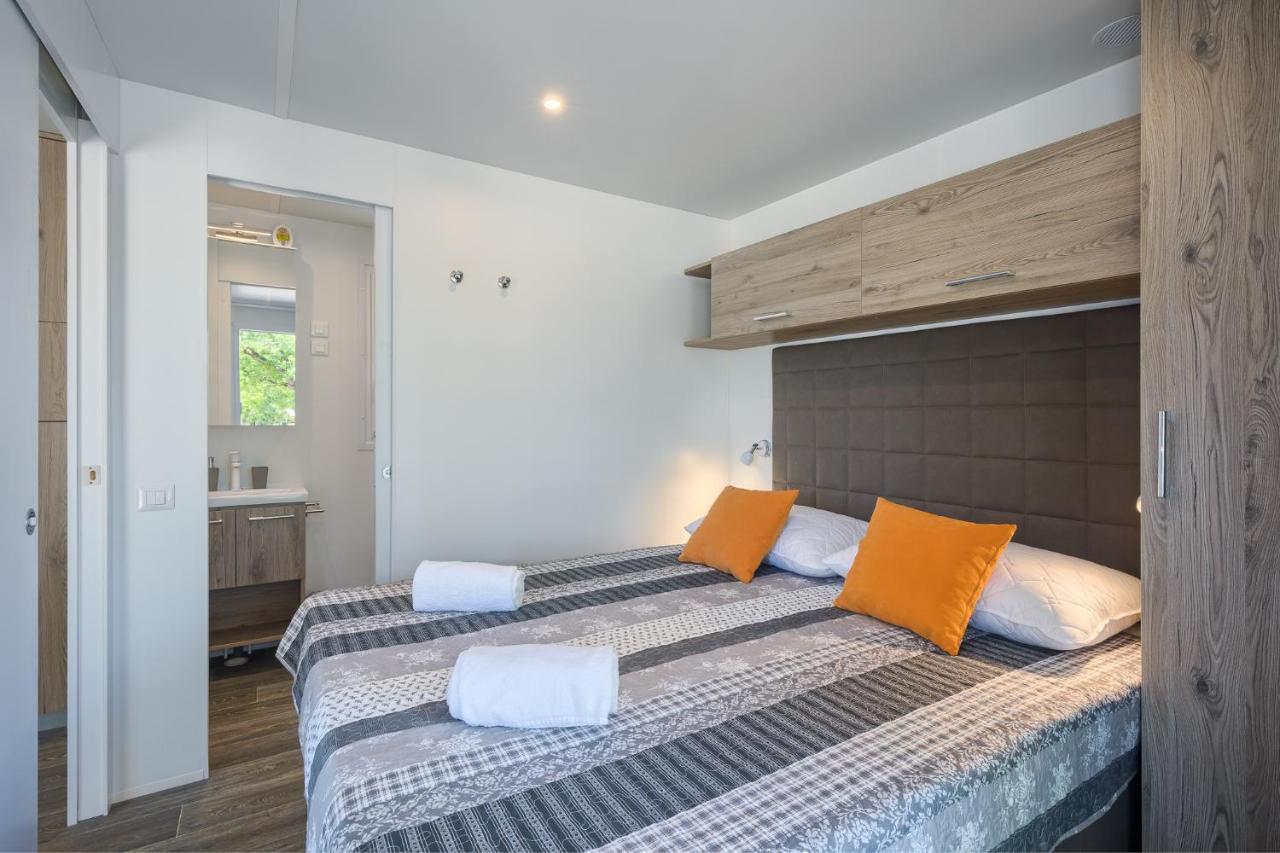 Mobile Homes Premium Relax Park Umag By Camp4You Karigador Eksteriør bilde