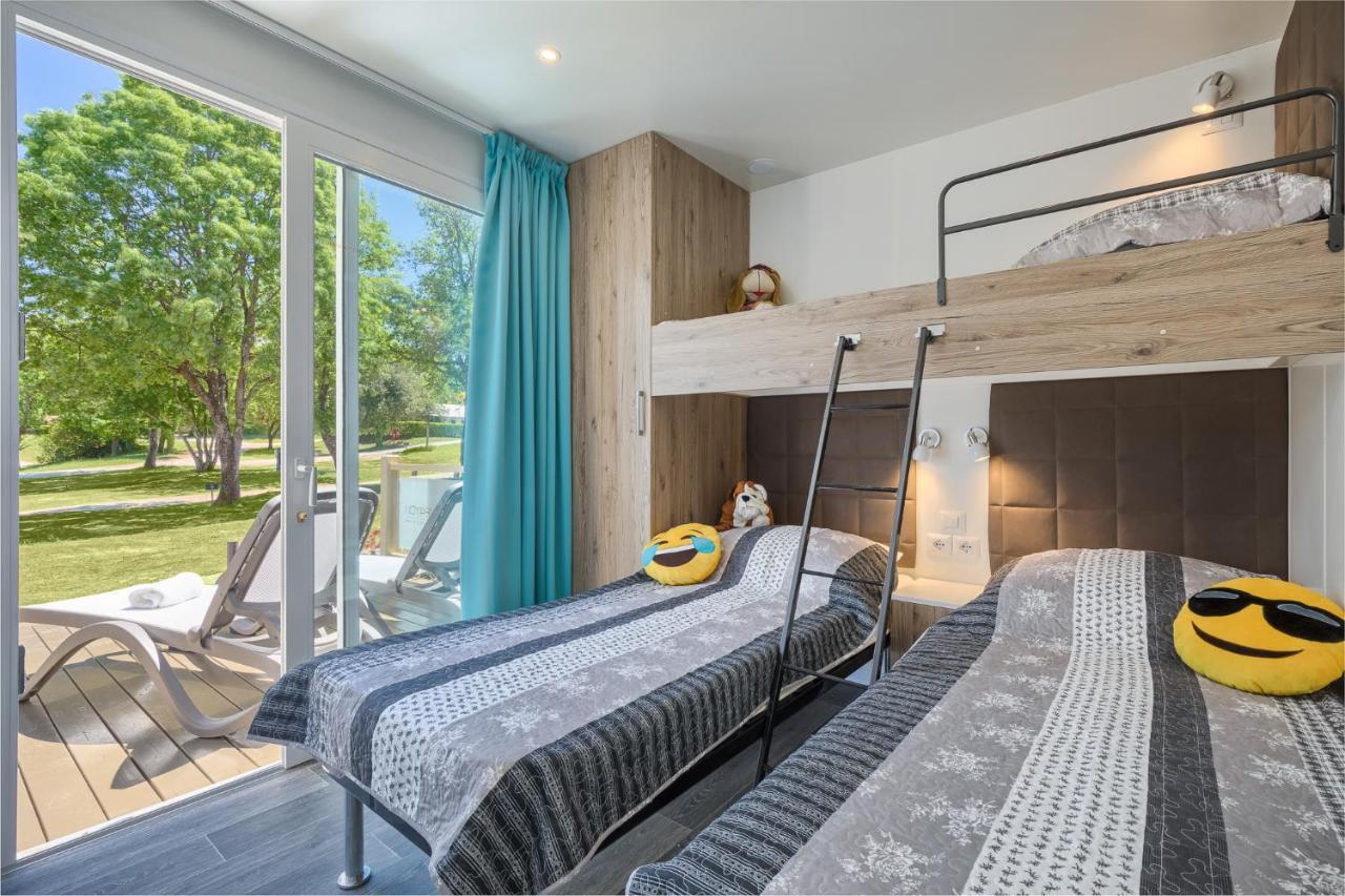 Mobile Homes Premium Relax Park Umag By Camp4You Karigador Eksteriør bilde
